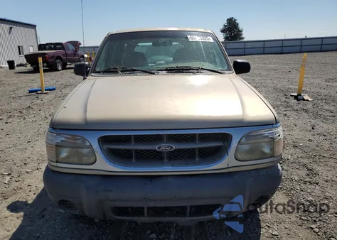 1999 Ford Explorer из США, поврежденный, VIN 1FMZU34X2XZA71898